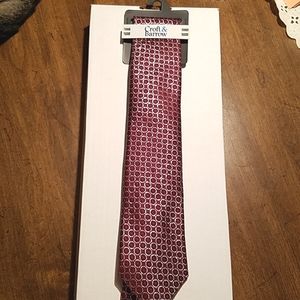 🆕️ Croft&Barrow Men's "Wine"&Metallic circles tie